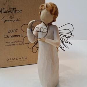 Willow Tree 2007 Ornament by Susan Lordi - Demdaco